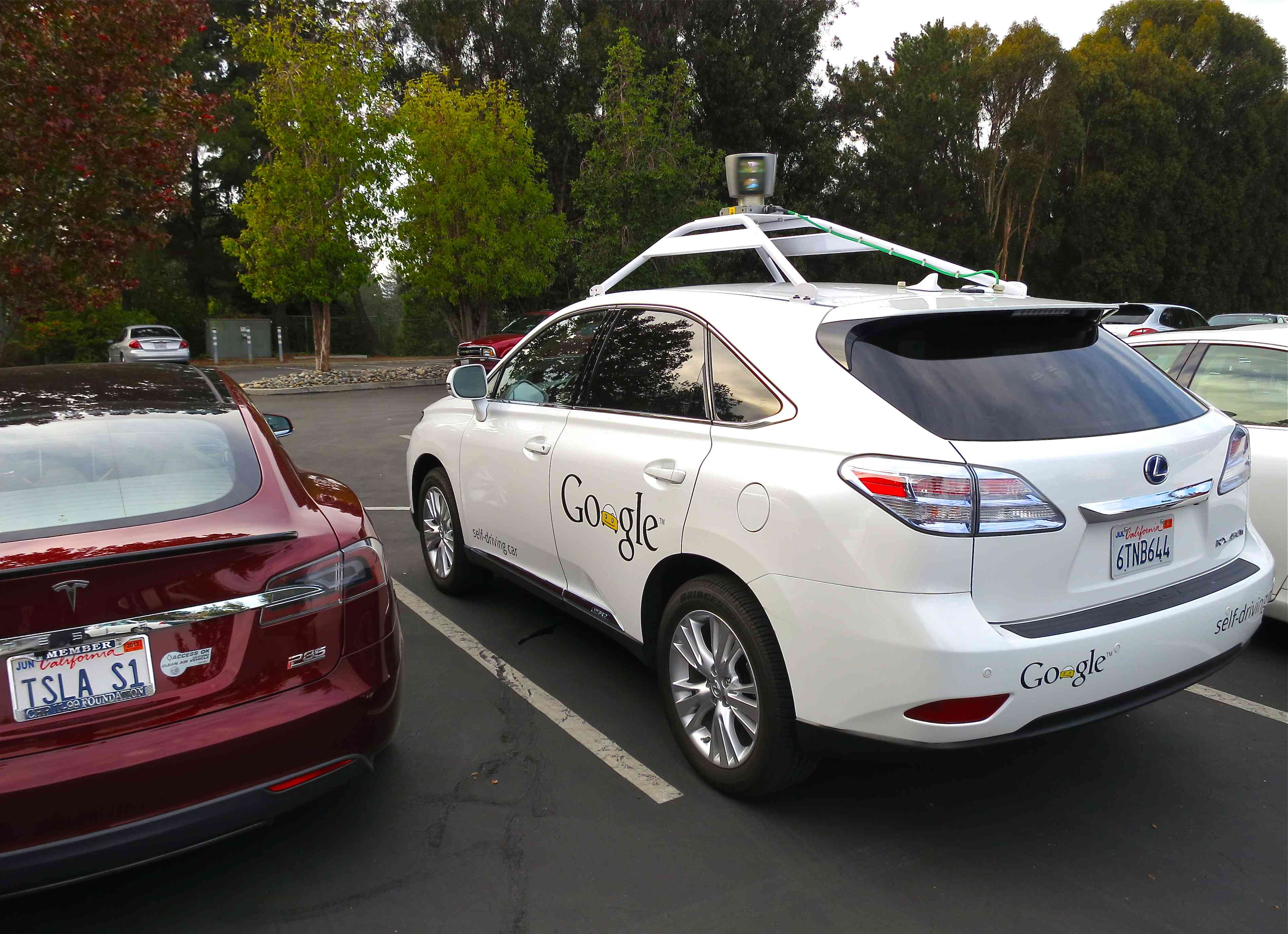 Lexus RX450h retrofitted by Google for its driverless car fleet